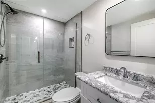 1000 Longboat Club Rd, Longboat Key, FL 34228 - Photo 29