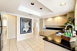 581 Yardarm Ln, Longboat Key, FL 34228 - Photo 9