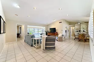 581 Yardarm Ln, Longboat Key, FL 34228 - Photo 3