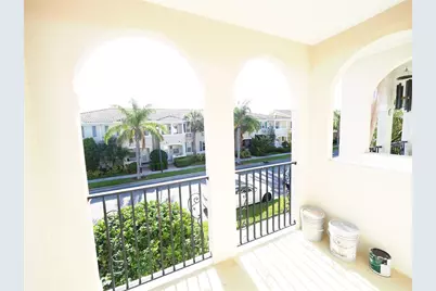 1649 Napoli Drive W, Sarasota, FL 34232 - Photo 17