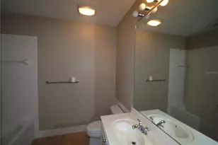 1649 Napoli Dr W, Sarasota, FL 34232 - Photo 23