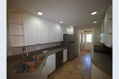 1649 Napoli Drive W, Sarasota, FL 34232 - Photo 5