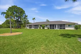 12538 SW Kingsway Cir, Lake Suzy, FL 34269 - Photo 31