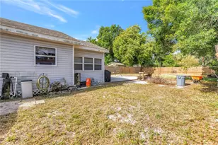 3012 17th St E, Bradenton, FL 34208 - Photo 27