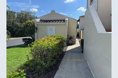 6101 34th Street W #22H, Bradenton, FL 34210 - Photo 11