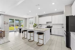 5715 Woodland Sage Dr, Sarasota, FL 34238 - Photo 7