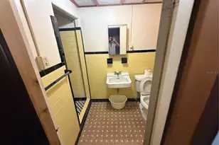 705 33rd St Ct W, Bradenton, FL 34205 - Photo 17