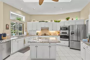 832 Carnoustie Dr, Venice, FL 34293 - Photo 5