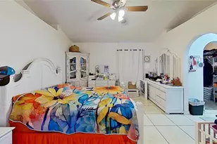 1031 Brenton Leaf Dr, Ruskin, FL 33570 - Photo 9