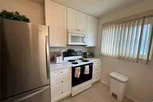 2950 Clark Rd, Sarasota, FL 34231 - Photo 17