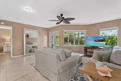 1332 Siesta Bayside Drive #1332C, Sarasota, FL 34242 - Photo 13