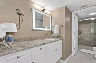 1332 Siesta Bayside Dr, Sarasota, FL 34242 - Photo 31