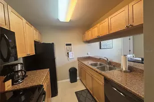 3866 59th Ave W, Bradenton, FL 34210 - Photo 11