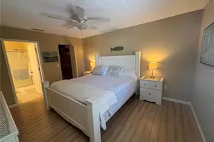 3866 59th Ave W, Bradenton, FL 34210 - Photo 9