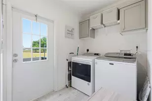 5625 Hog Town Ln, Myakka City, FL 34251 - Photo 17