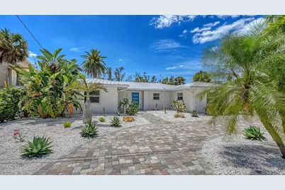 306 Island Circle, Sarasota, FL 34242 - Photo 9