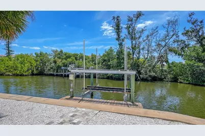 306 Island Circle, Sarasota, FL 34242 - Photo 41