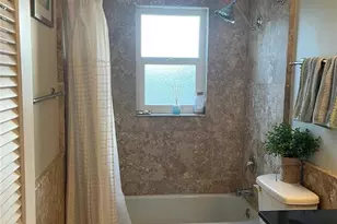 7477 Mariana Dr, Sarasota, FL 34231 - Photo 15