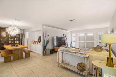 7354 W Country Club Drive N, Sarasota, FL 34243 - Photo 11