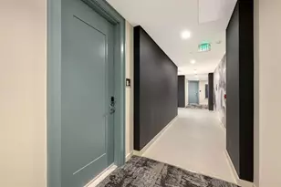 301 Quay Commons, Sarasota, FL 34236 - Photo 5