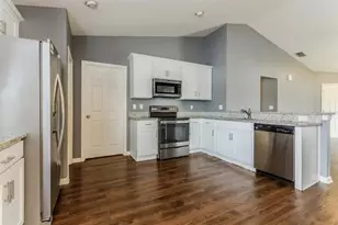 1435 Piney Branch Cir, Valrico, FL 33594 - Photo 7