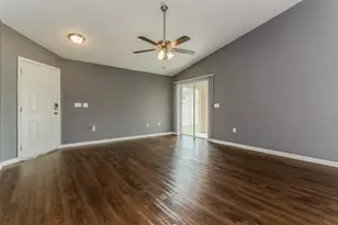 1435 Piney Branch Cir, Valrico, FL 33594 - Photo 3