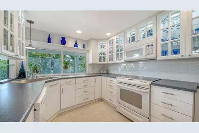 520 Glen Oak Road, Venice, FL 34292 - Photo 9