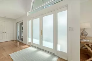 476 Meadow Lark Dr, Sarasota, FL 34236 - Photo 5