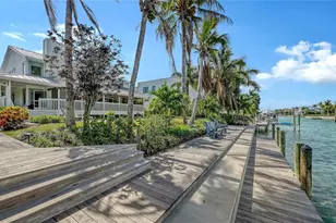 476 Meadow Lark Dr, Sarasota, FL 34236 - Photo 1