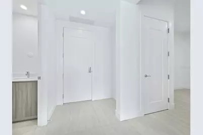 301 Quay Commons #1003, Sarasota, FL 34236 - Photo 15