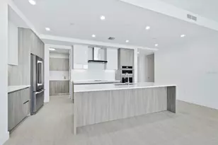 301 Quay Commons, Sarasota, FL 34236 - Photo 9