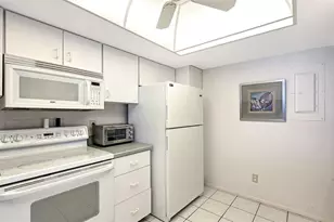 2045 Gulf of Mexico Dr, Longboat Key, FL 34228 - Photo 15