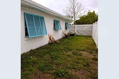 3641 Stokes Drive, Sarasota, FL 34232 - Photo 5