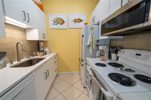 335 Bobby Jones Rd, Sarasota, FL 34232 - Photo 7