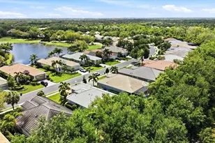 12323 Thornhill Ct, Lakewood Ranch, FL 34202 - Photo 47