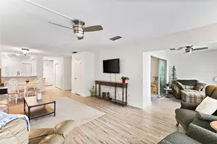 100 Bluff View Dr, Belleair Bluffs, FL 33770 - Photo 7