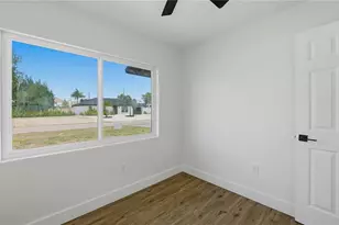 561 Yale Rd, Venice, FL 34293 - Photo 7