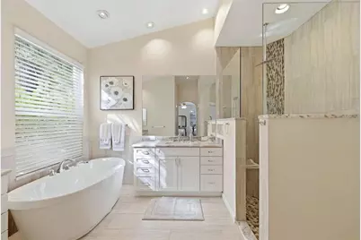 7119 Kensington Court, University Park, FL 34201 - Photo 17