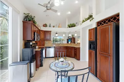 7119 Kensington Court, University Park, FL 34201 - Photo 9