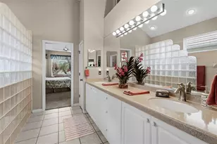 7822 Troon Ct, Lakewood Ranch, FL 34202 - Photo 11