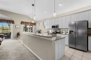 7822 Troon Ct, Lakewood Ranch, FL 34202 - Photo 5