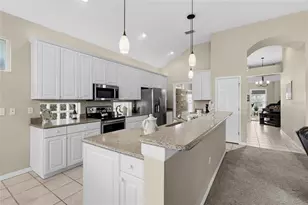 7822 Troon Ct, Lakewood Ranch, FL 34202 - Photo 5