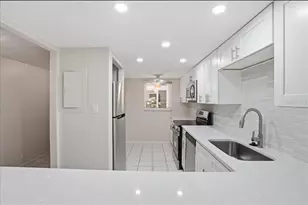 3700 S Osprey Ave, Sarasota, FL 34239 - Photo 11