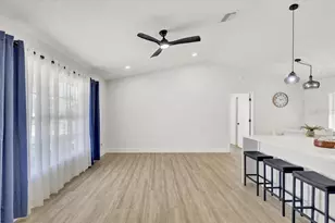 6505 64th Ln E, Palmetto, FL 34221 - Photo 5