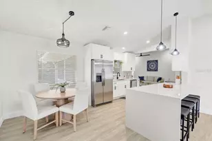 6505 64th Ln E, Palmetto, FL 34221 - Photo 9