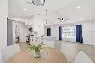 6505 64th Ln E, Palmetto, FL 34221 - Photo 11