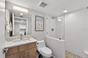 828 Bayport Wy, Longboat Key, FL 34228 - Photo 37