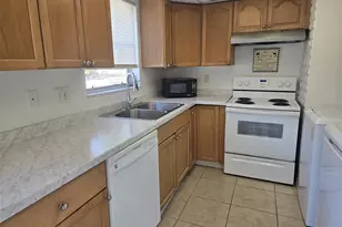 210 Amherst Ave, Sarasota, FL 34232 - Photo 5