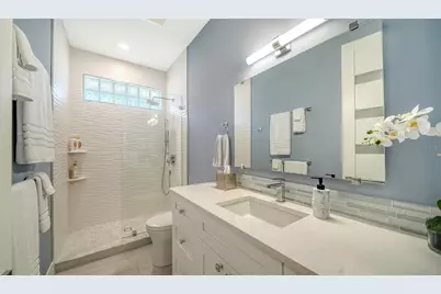 7198 Del Lago Drive, Sarasota, FL 34238 - Photo 47