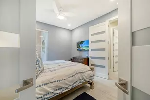 7198 Del Lago Dr, Sarasota, FL 34238 - Photo 45